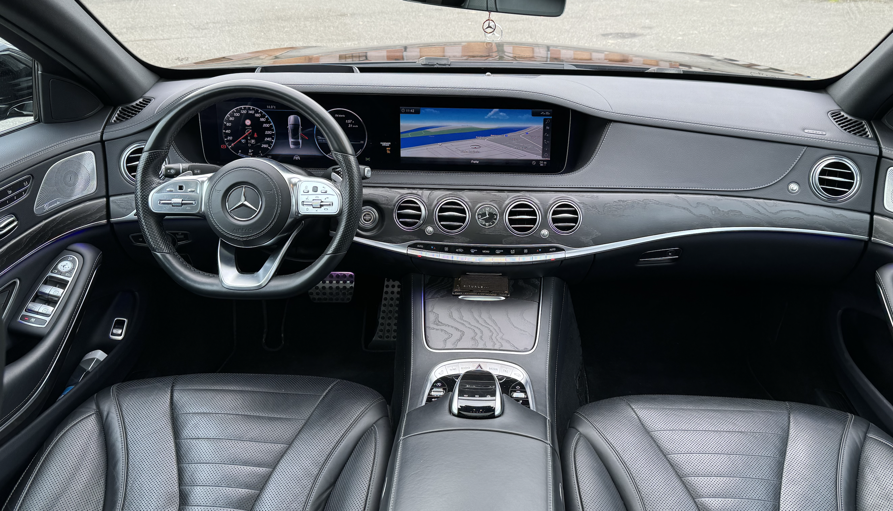 Mercedes S 400d 4matic AMG LONG | české ojeté auto skladem | luxusní naftová limuzína | maximální výbava | super cena | odpočet DPH | nákup online na AUTOiBUY.com